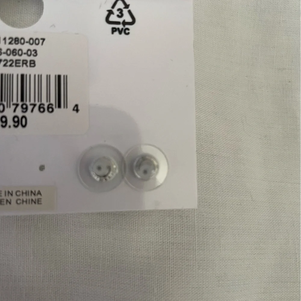 🤍2/$27 Ricki’s NWT 3pc Earrings - Picture 5 of 5